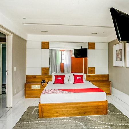 Oyo Nobs Hotel, סאו ז'ואה דה מריטי מראה חיצוני תמונה