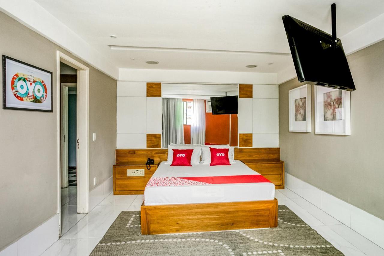 Oyo Nobs Hotel, סאו ז'ואה דה מריטי מראה חיצוני תמונה